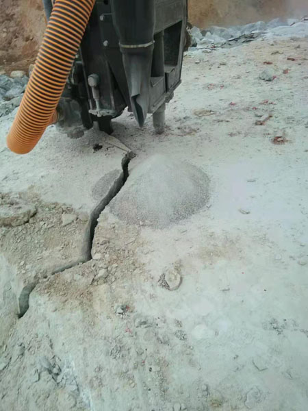 液壓靜爆巖石設備