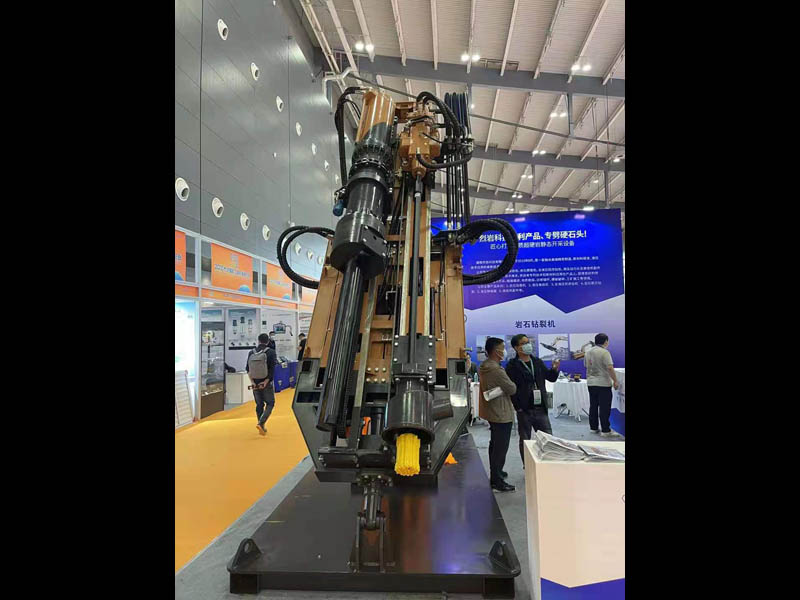 超硬巖靜態(tài)開采設備